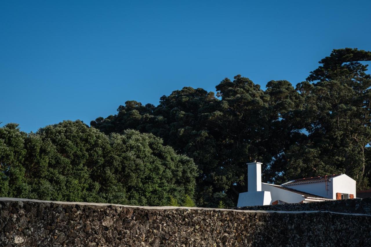 Entre Muros - Turismo Rural - Casa Com Jardim E Acesso Direto Ao Mar Ribeira Grande Buitenkant foto